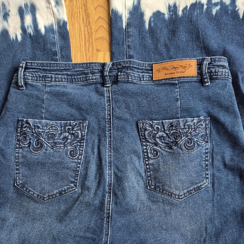 Suzanne Betro Indigo Flare Jeans with Tie-Dye Hem - Picture 5 of 7